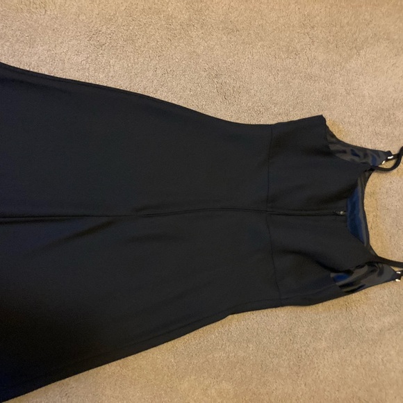 🌟2 for $10- The perfect black dress - Picture 3 of 4